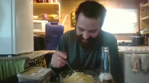 Snapshot of thunderjacker chatting on 10/08/25, 01:58 The Pen is Mightier than Sword online show from 10/08/25, 01:58