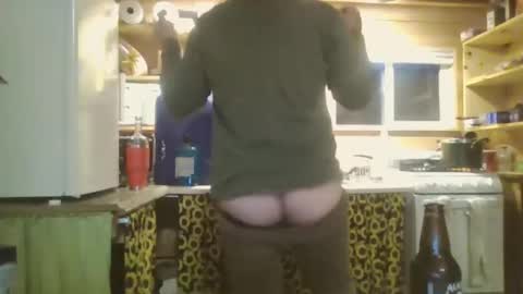 Snapshot of thunderjacker chatting on 11/21/25, 01:59 The Pen is Mightier than Sword online show from 11/21/25, 01:59