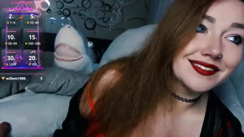 Snapshot of tia_meow chatting on 11/15/25, 05:20 tiameow online show from 11/15/25, 05:20