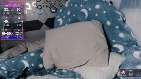 Snapshot of tia_meow chatting on 11/30/25, 12:58 tiameow online show from 11/30/25, 12:58