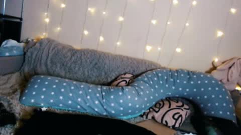 Snapshot of tia_meow chatting on 04/07/26, 05:46 tiameow online show from 04/07/26, 05:46
