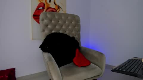 carolina online show from 12/14/25, 12:05