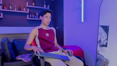 Snapshot of tian_sex chatting on 05/24/26, 03:33 online show from 05/24/26, 03:33