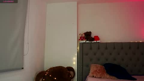 TATIANA online show from 11/18/25, 02:06