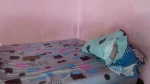 Snapshot of tianiiss_sweet chatting on 09/17/25, 05:25 Tiana online show from 09/17/25, 05:25