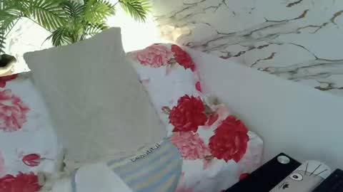 Snapshot of ticklish_pinayclit chatting on 07/18/26, 08:18 VictoriaSEPARATED FOR 15YEARS online show from 07/18/26, 08:18