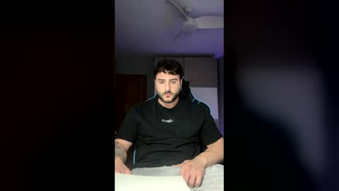 Snapshot of ticolet chatting on 04/07/26, 09:54 ticolet online show from 04/07/26, 09:54