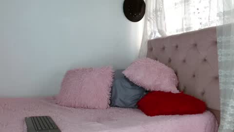 Tifanny online show from 01/20/25, 02:14