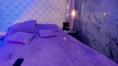 Snapshot of tifanny_val chatting on 07/06/26, 03:03 Tifanny y Vale online show from 07/06/26, 03:03