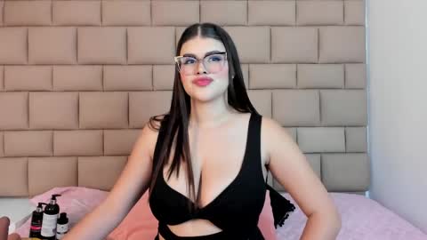 Tifanny  online show from 05/15/26, 11:50