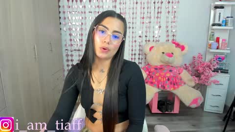 Snapshot of tifany_tay2 chatting on 04/03/26, 03:37 hey am julietha online show from 04/03/26, 03:37