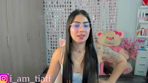 Snapshot of tifany_tay2 chatting on 05/17/26, 06:55 hey am julietha online show from 05/17/26, 06:55
