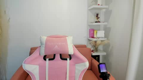 Tiffany online show from 04/28/26, 03:00