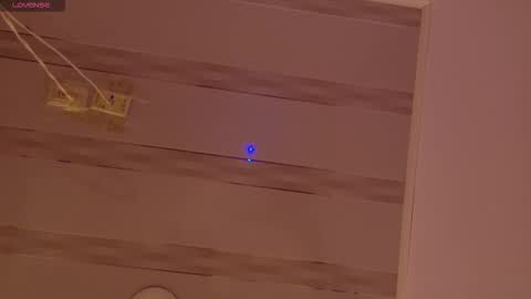 Snapshot of tifanywolf_ chatting on 12/16/25, 02:38 Tifanny online show from 12/16/25, 02:38