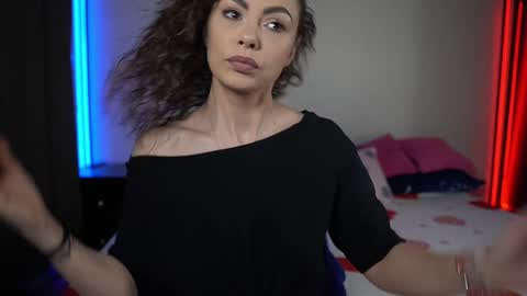 Tiffany online show from 02/01/25, 09:40