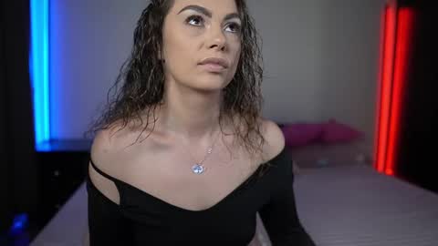 Tiffany online show from 02/12/25, 09:43