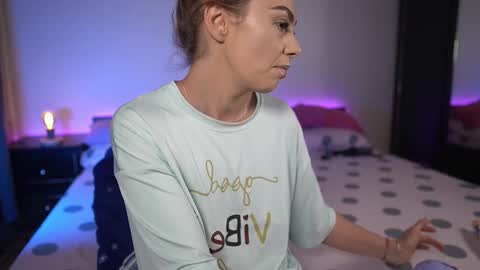 Tiffany online show from 09/28/25, 08:14