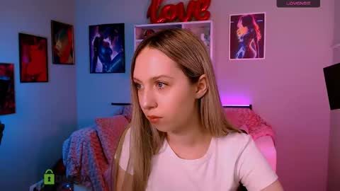 Snapshot of tiffani_murr chatting on 03/17/26, 10:29 Tif online show from 03/17/26, 10:29