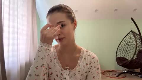 Hello My name is Mary online show from 06/28/26, 12:22