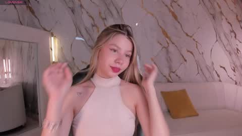 Tiffanny Sins online show from 06/10/26, 02:23