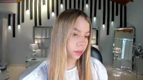 Tiffanny Sins online show from 06/14/26, 04:53