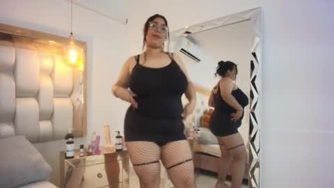 Snapshot of tiffantyandstacy chatting on 09/15/25, 07:47 Tiffany and Stacy online show from 09/15/25, 07:47