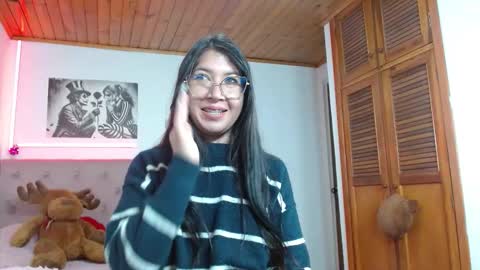 Tifanny online show from 10/08/25, 04:04