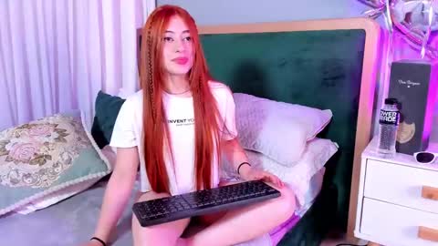 Snapshot of tiffany_beckerr chatting on 03/04/25, 01:01 Tiffany Becker online show from 03/04/25, 01:01