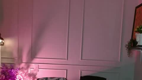 dont forget ask for custom vids  online show from 04/26/26, 10:18