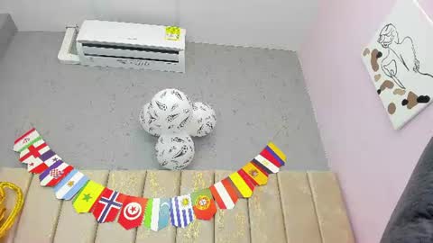 tiffany_mendez online show from 06/16/26, 12:08