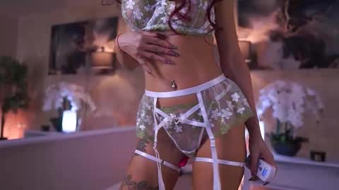 Snapshot of tiffanyblaize chatting on 02/08/26, 07:06 Tiff online show from 02/08/26, 07:06