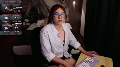 tiffanycherry_ online show from 04/24/26, 08:33