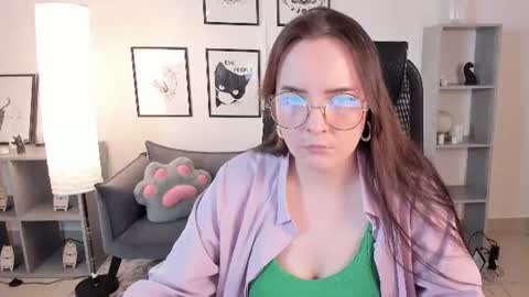 tiffanyglow online show from 07/08/26, 07:35