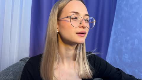 Snapshot of tiffanyhunt chatting on 12/16/24, 05:33 Tiffany online show from 12/16/24, 05:33