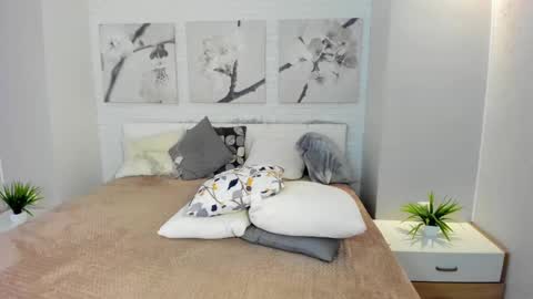 Snapshot of tiffanyhunt chatting on 01/21/25, 06:34 Tiffany online show from 01/21/25, 06:34