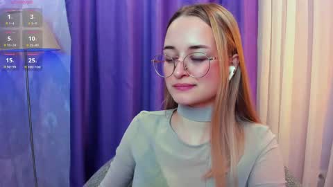 Snapshot of tiffanyhunt chatting on 02/10/25, 06:24 Tiffany online show from 02/10/25, 06:24