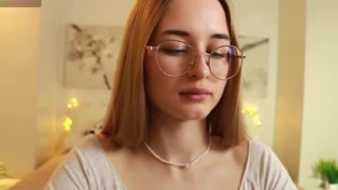 Snapshot of tiffanyhunt chatting on 02/27/25, 10:48 Tiffany online show from 02/27/25, 10:48