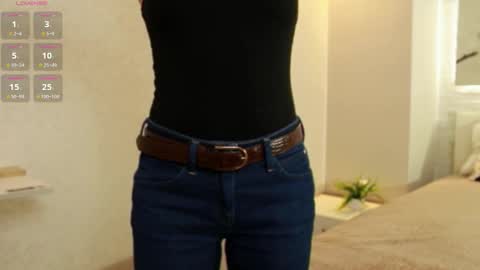 Snapshot of tiffanyhunt chatting on 03/05/25, 02:45 Tiffany online show from 03/05/25, 02:45