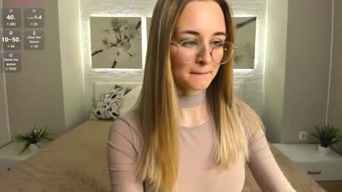 Snapshot of tiffanyhunt chatting on 03/11/25, 11:55 Tiffany online show from 03/11/25, 11:55