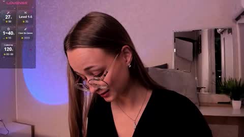 Snapshot of tiffanyhunt chatting on 09/09/25, 12:26 Tiffany online show from 09/09/25, 12:26