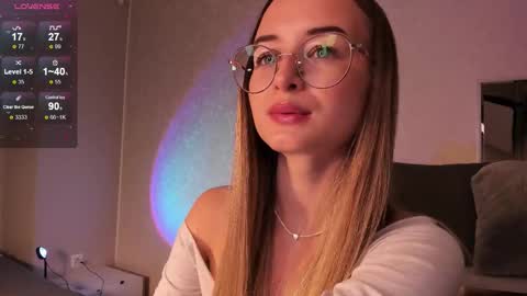 Snapshot of tiffanyhunt chatting on 10/20/25, 01:11 Tiffany online show from 10/20/25, 01:11