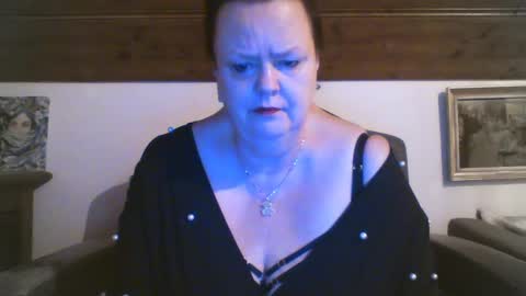 Snapshot of tiffanymature chatting on 04/04/26, 08:06 TiffanyMature online show from 04/04/26, 08:06