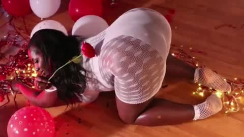 tifanny online show from 12/16/25, 07:57