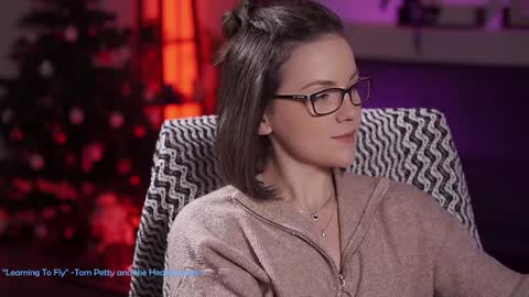 tiffanyriox online show from 12/03/24, 05:53