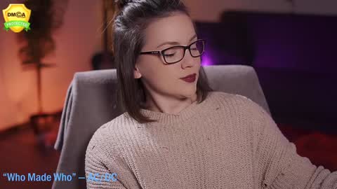 tiffanyriox online show from 01/09/25, 02:43