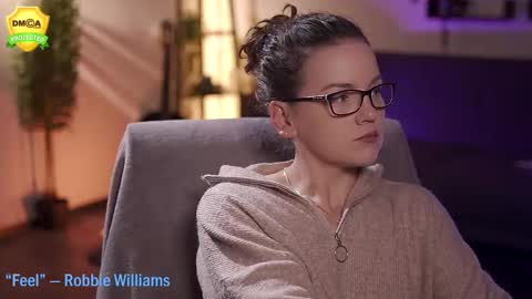 tiffanyriox online show from 09/27/25, 12:15