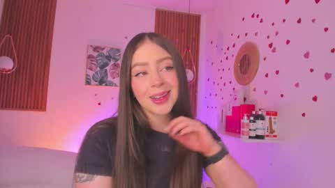 Tiffany online show from 03/03/26, 02:23