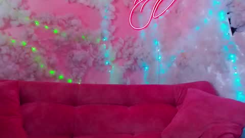 tiffanyy_deluxe online show from 11/22/25, 02:49
