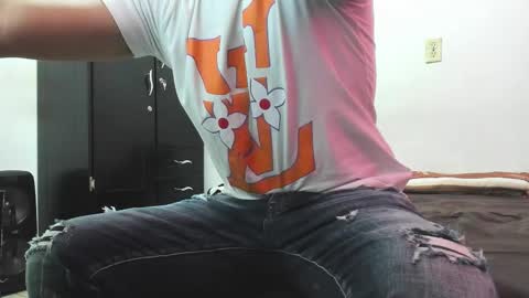 Snapshot of tiger_job chatting on 01/18/26, 10:35 tiger_job online show from 01/18/26, 10:35