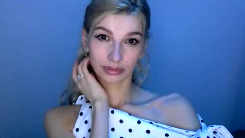 Snapshot of tigerblooood chatting on 05/09/26, 09:42 Ask me online show from 05/09/26, 09:42